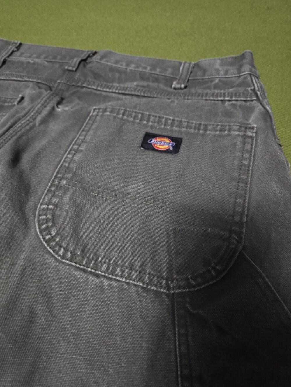 Dickies Men’s Moss Green Relaxed Fit Jeans